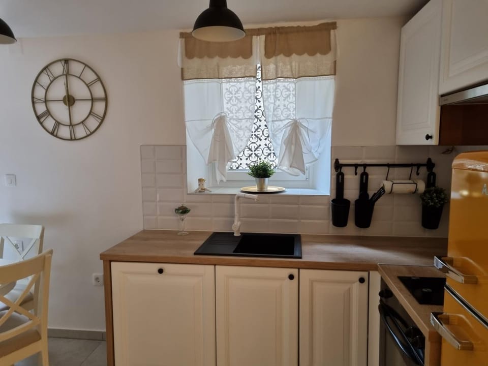 Apartman Ivano Cres Apartment in Cres