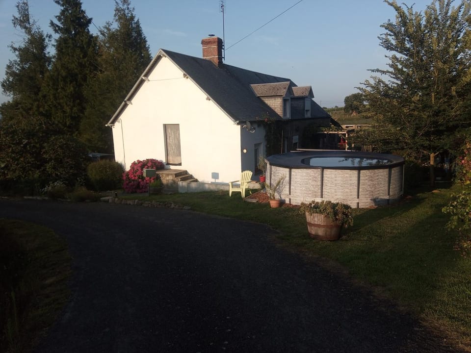 Le Chalange Bed and Breakfast in Normandy