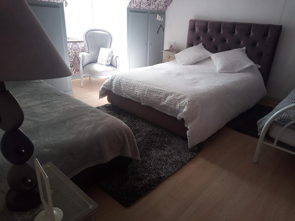 Le Chalange Bed and Breakfast in Normandy