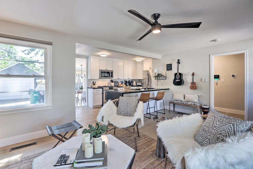 Hot Tub, Fire Pit: Midtown Reno Oasis! House in Reno