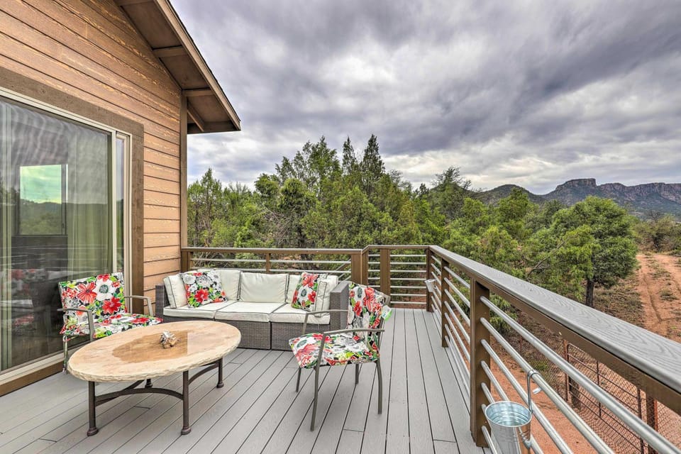 'Elkwood Lodge' Cabin w/ Hot Tub in Star Valley! Cabin in Gila County