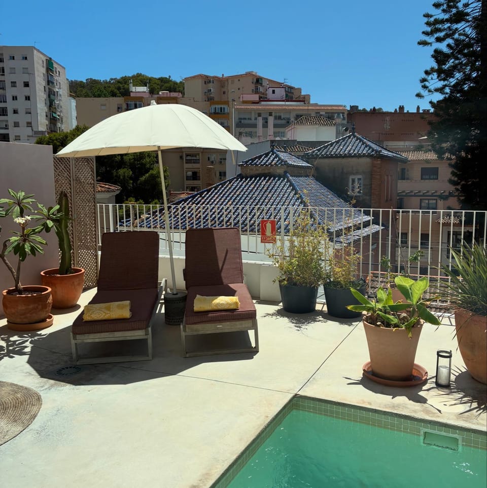 Balcony/Terrace, Swimming pool