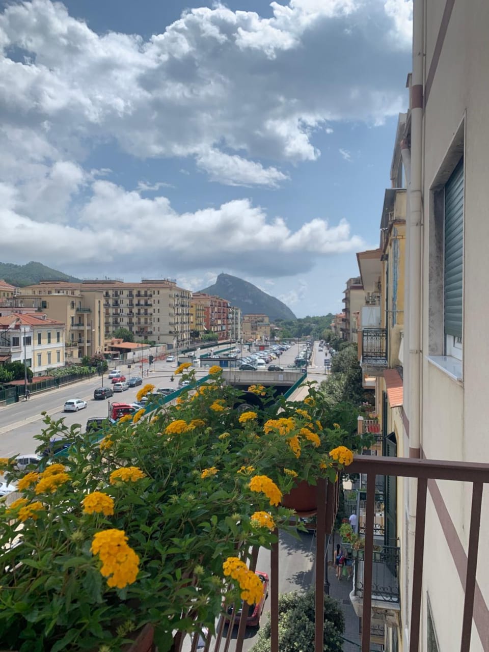 Neighbourhood, Balcony/Terrace, City view, Street view