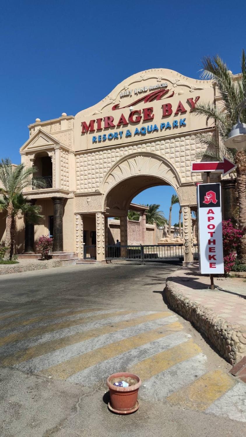 One Bedroom Suite with Aqua View at Mirage Bay Resort Apartment hotel in Hurghada