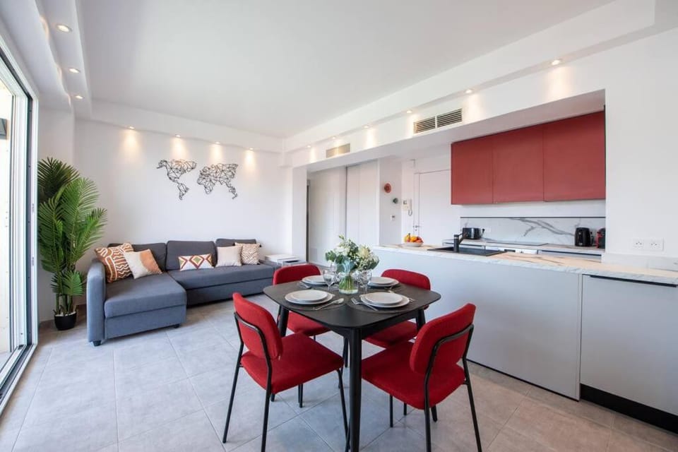 CROISETTE BEACH - Modern 2 Bdrs Best Location! Apartment in Cannes