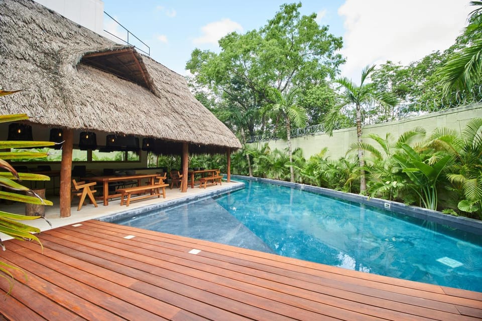 Property building, Swimming pool, Swimming pool