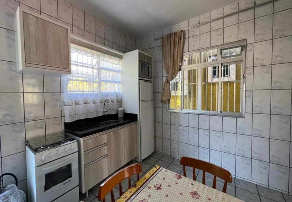 Kitchen or kitchenette, Communal kitchen, kitchen