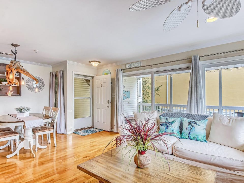 Silver Sands House in Tybee Island