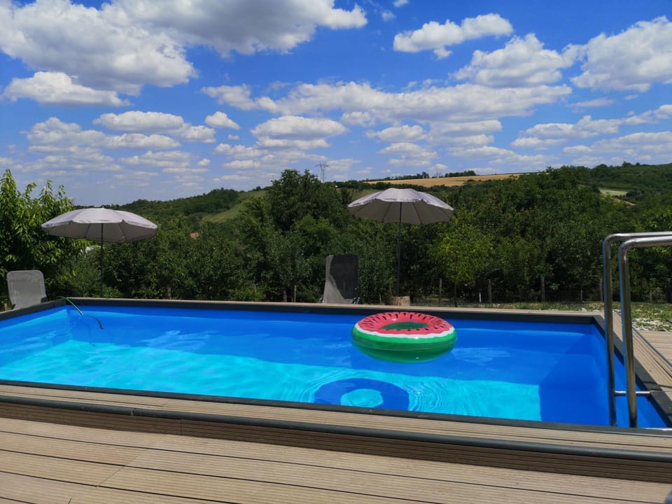 Swimming pool, Swimming pool