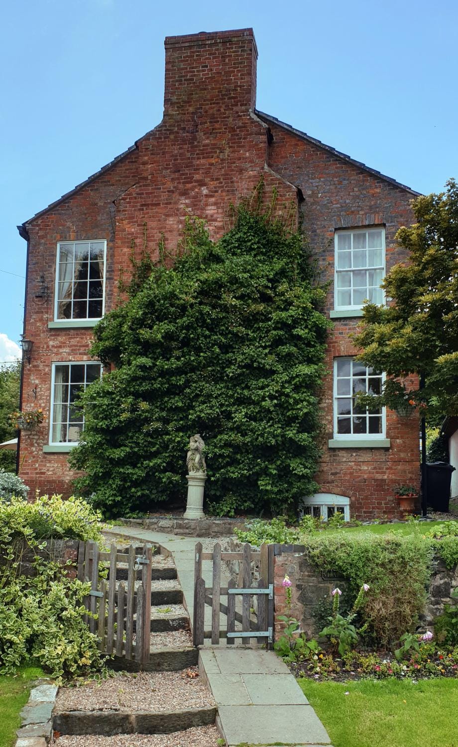 Property building, Garden