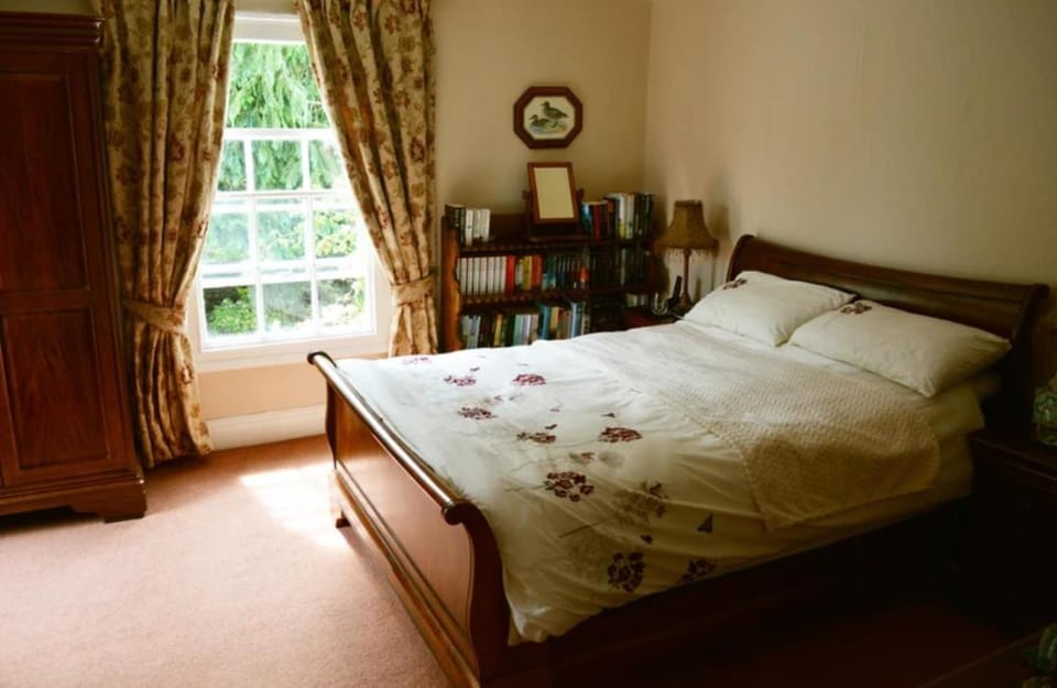 The Old Vicarage Bed and Breakfast Bed and Breakfast in Wales