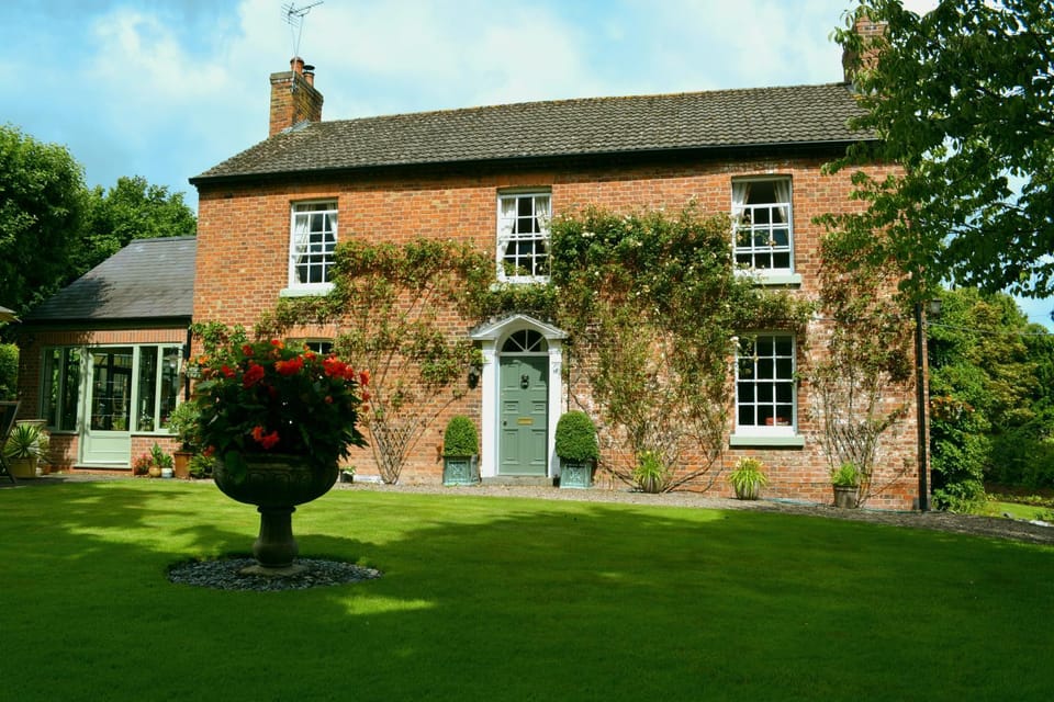 Property building, Garden