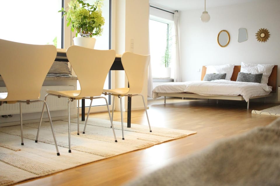 zuHause mit Berg-und BodenSeesicht Apartment in Friedrichshafen