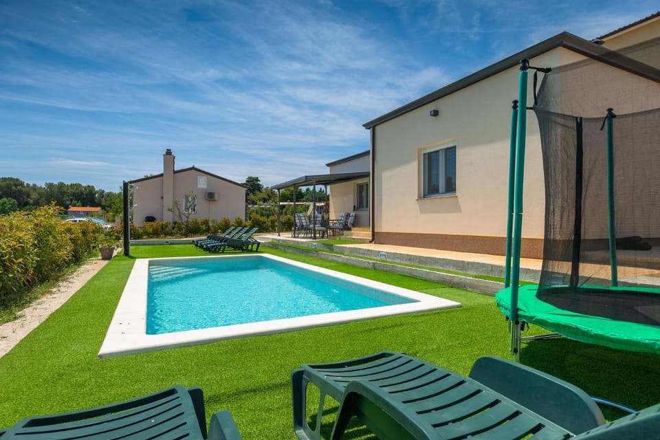 Villa Giorgina Villa in Banjole