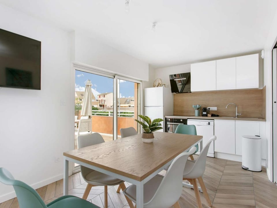 Appartement lumineux 3 pièces - Neuf 2021 - Climatisé - Grande terrasse - Parking - WIFI inclus - FR-1-326-730 Apartment in Marseillan