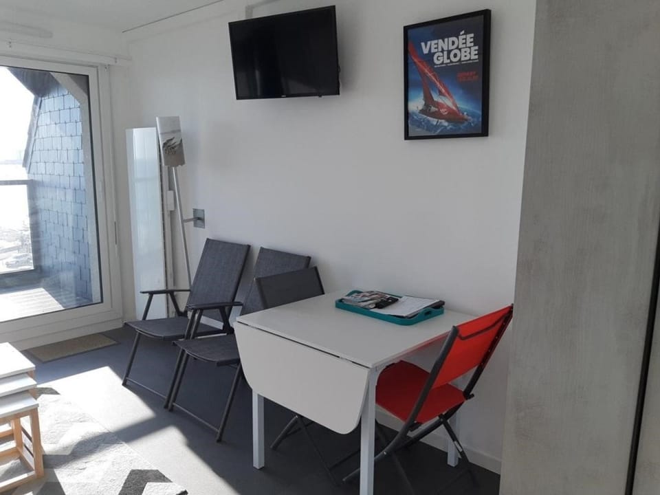 Studio aux Sables-d'Olonne: Plage et commerces à proximité - FR-1-92-902 Apartment in Les Sables-d'Olonne