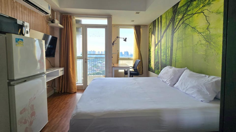 Communal lounge/ TV room, Bed, TV and multimedia, Photo of the whole room, Bedroom