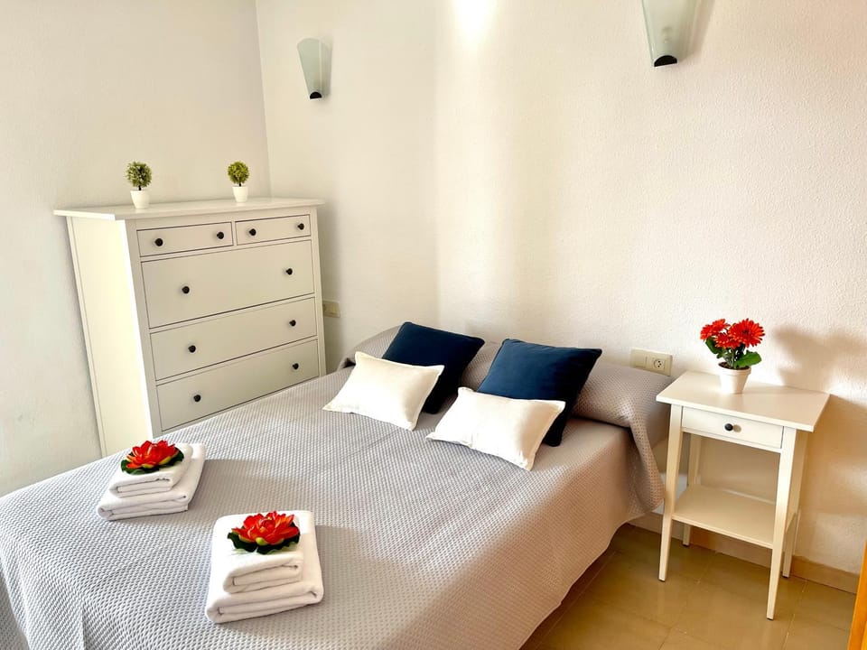 APARTBEACH TURQUESA 506 Vistas Playa y Climatizado Apartment in La Pineda