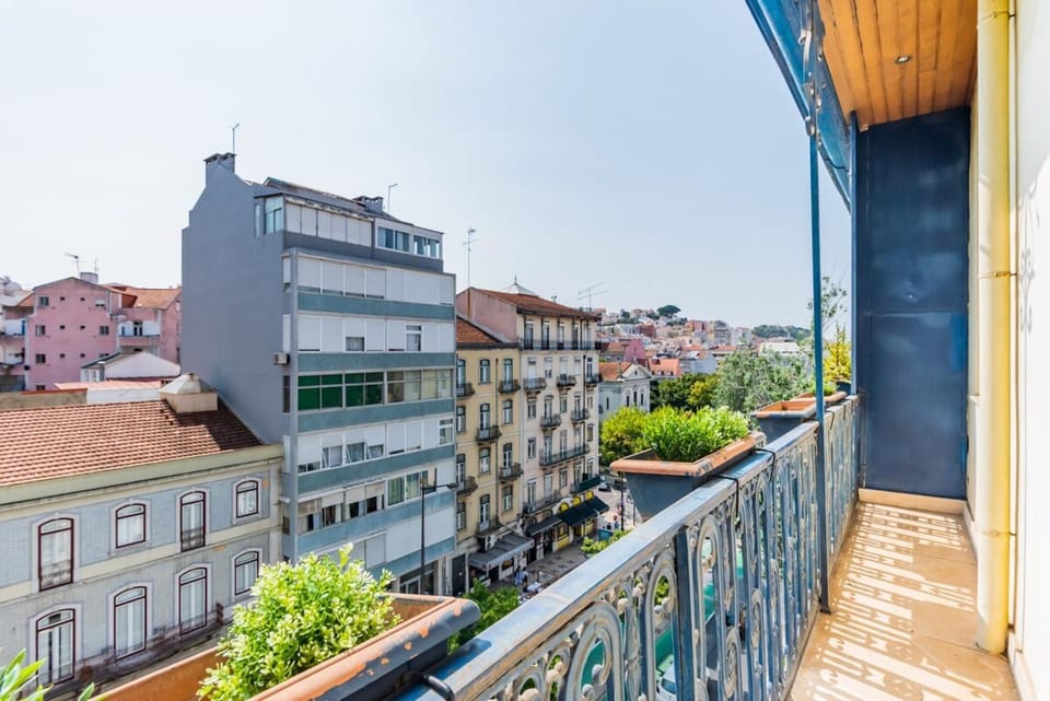 3BR @ Almirante Reis Apartment in Lisbon