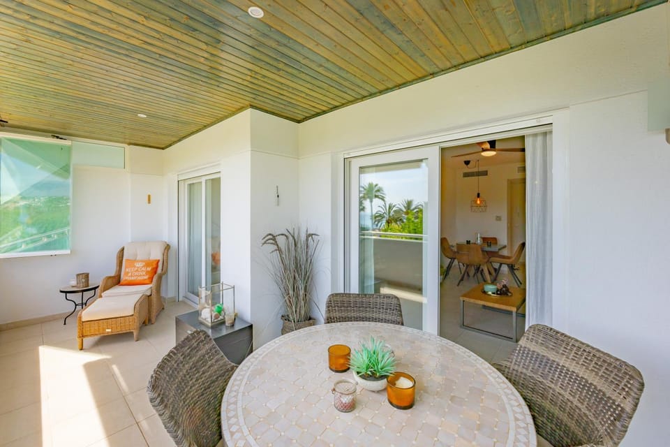 Balcony/Terrace, Living room