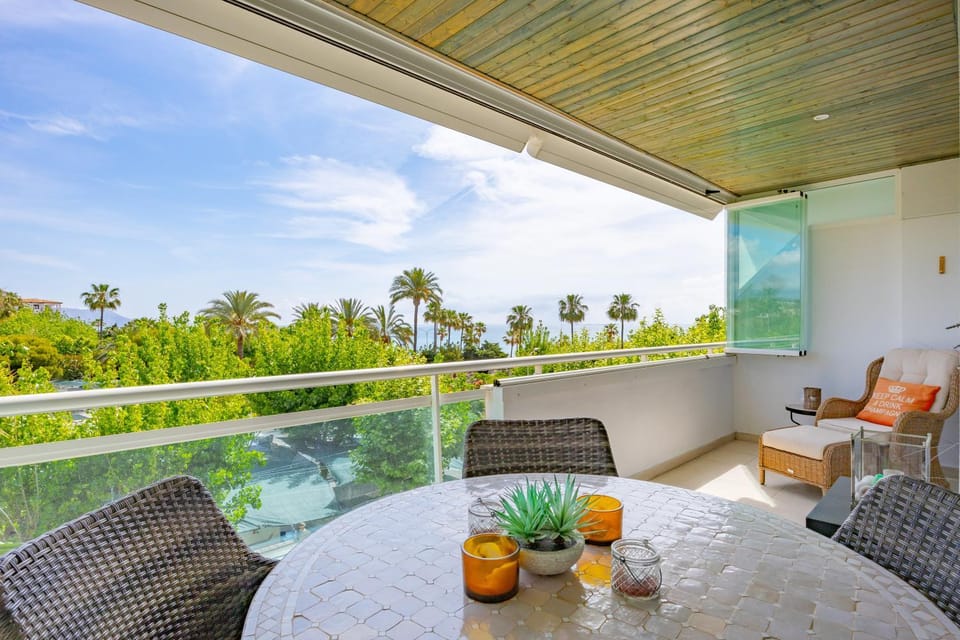 View (from property/room), Balcony/Terrace, Sea view
