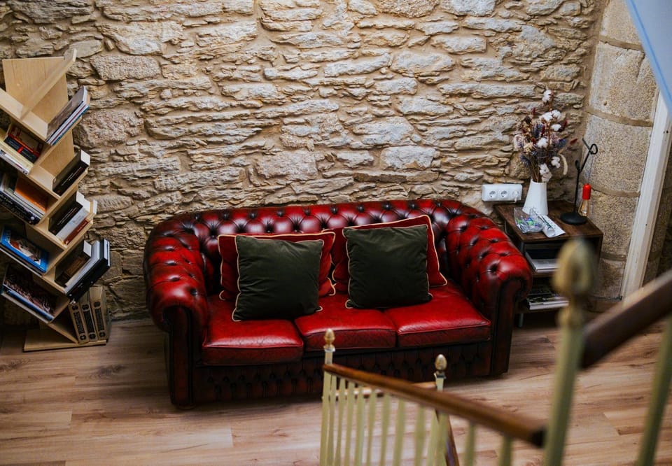 Hostal Santa Cruz Bed and Breakfast in Santiago de Compostela