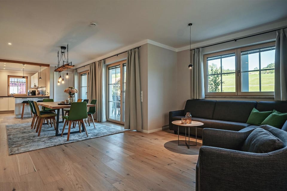 Living room, Seating area, Dining area