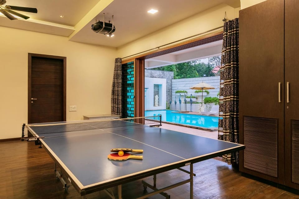 Table tennis