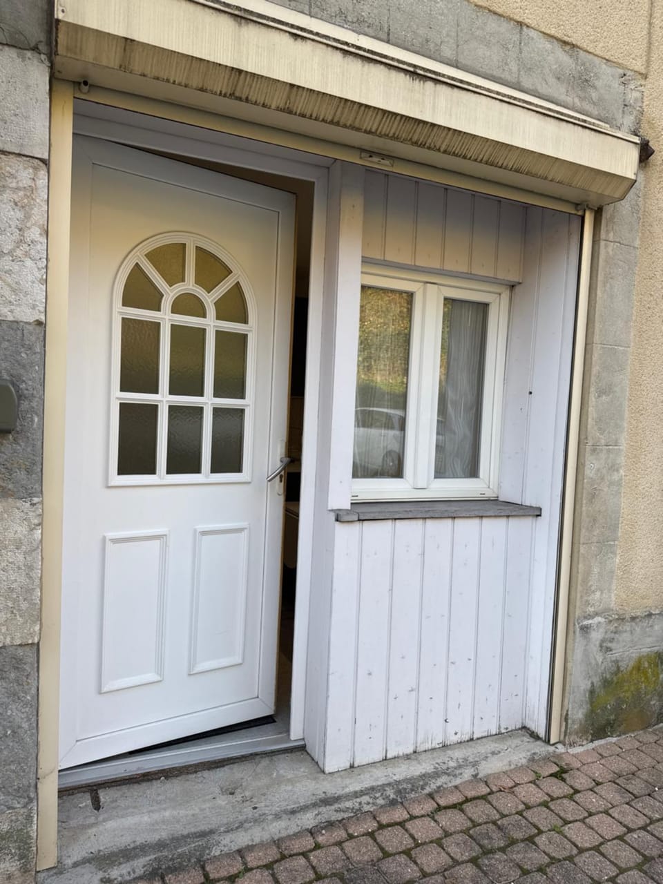 Property building, Facade/entrance