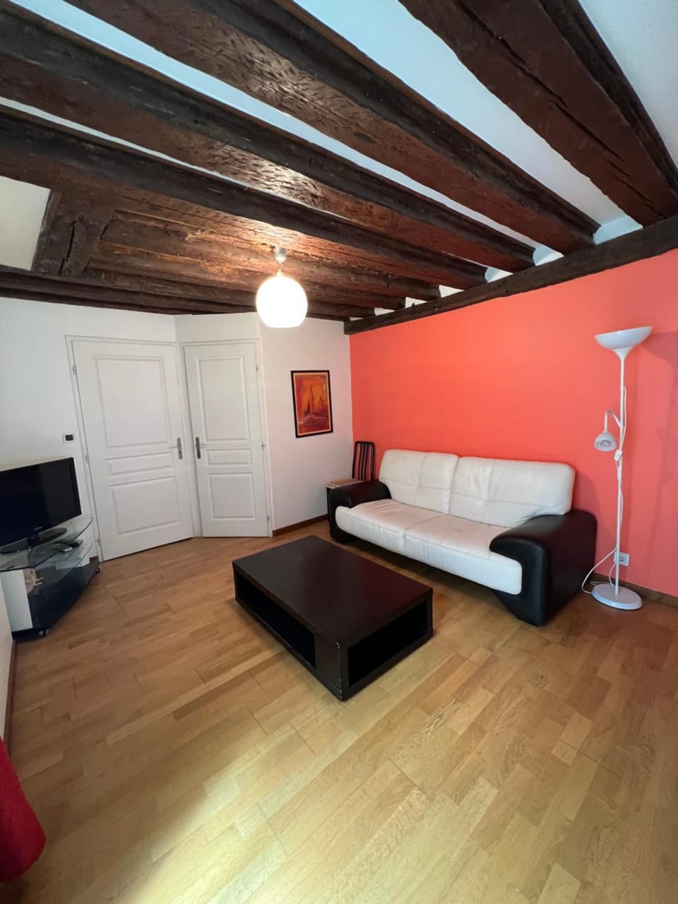 Le salinois Apartment in Jura