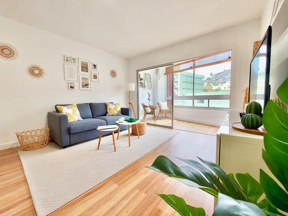 TV and multimedia, Balcony/Terrace, Living room