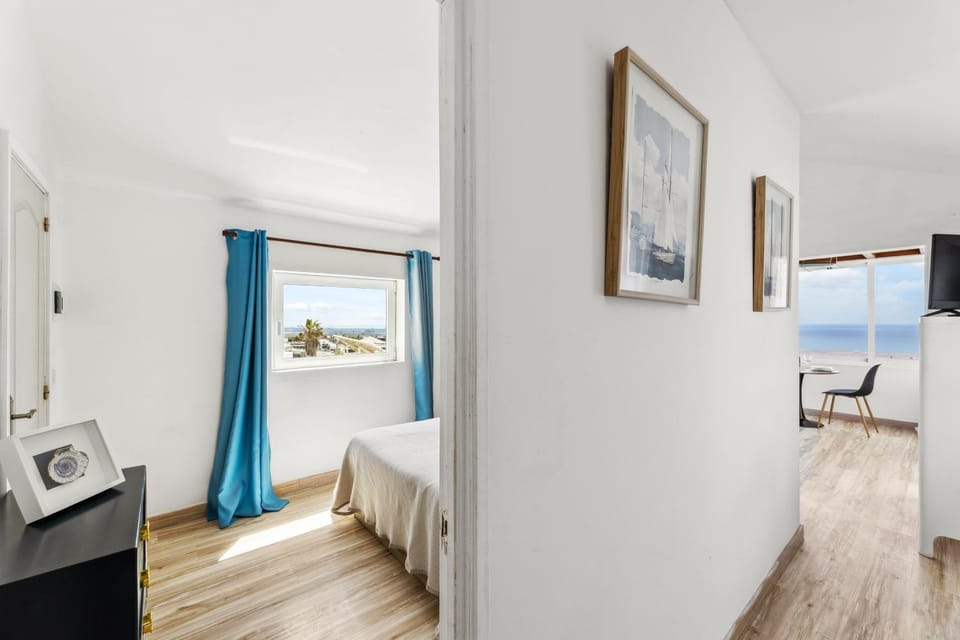 Living room, Photo of the whole room, Bedroom