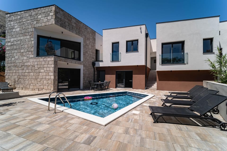 Villa Perla Nera & Villa Nevera by Pag tours Villa in Zadar County
