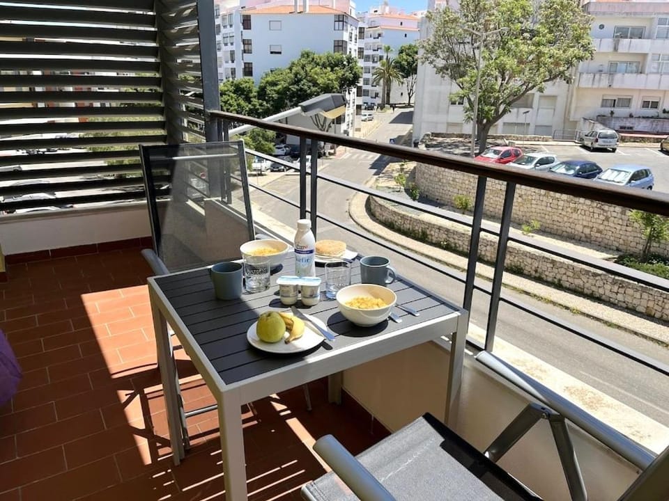Balcony/Terrace, Quiet street view
