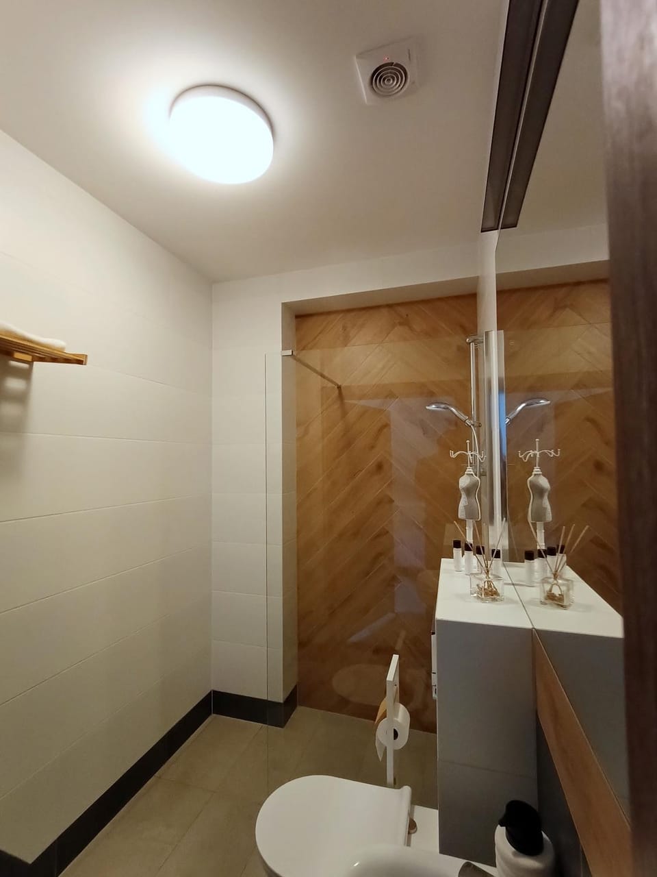 Shower, Toilet, Bathroom
