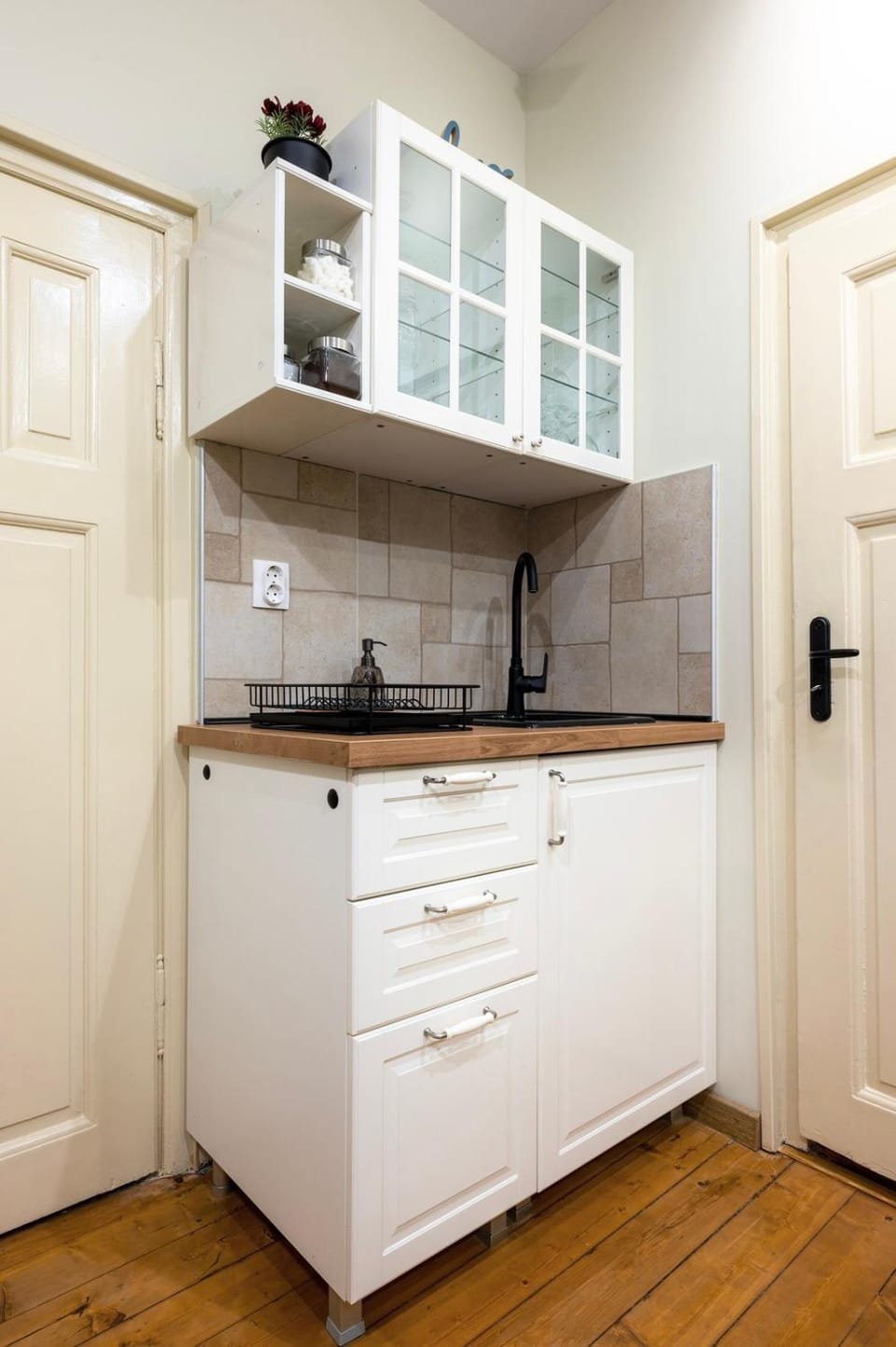 Living room, kitchen