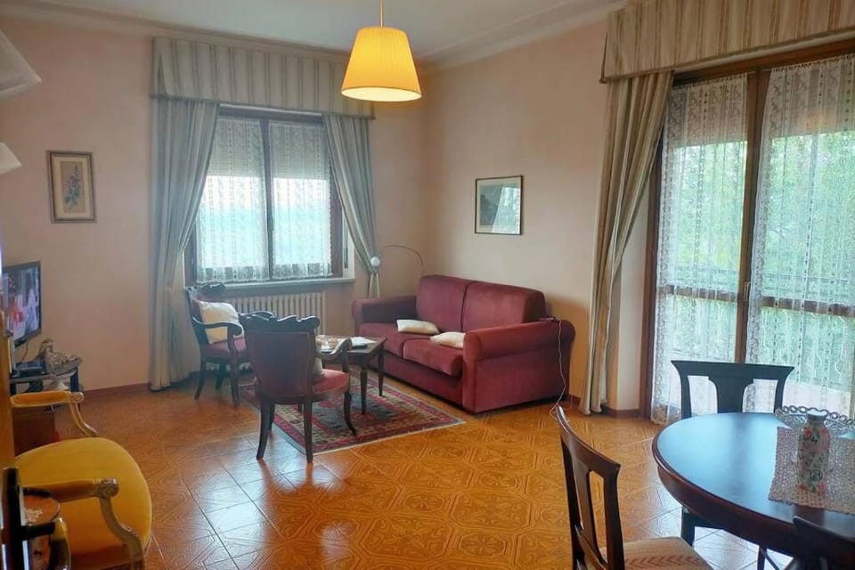 Le tre sorelle House in La Morra