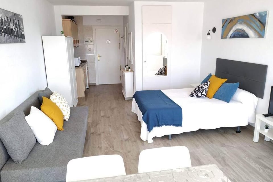 Plazamar Loft Apartment in Torre del Mar