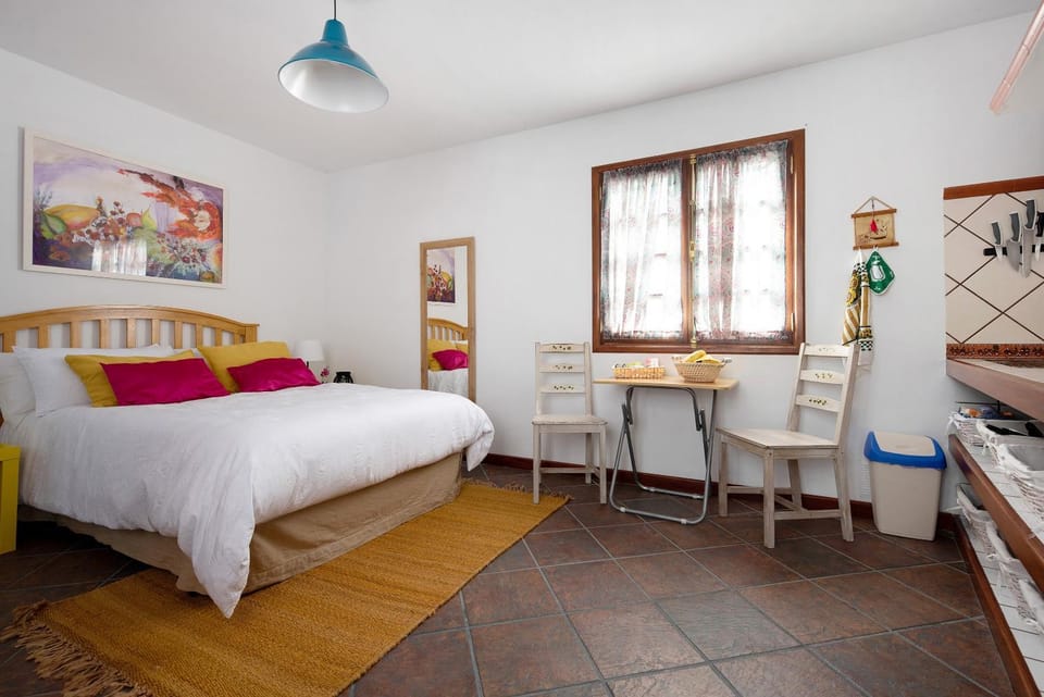 Living room, Bedroom
