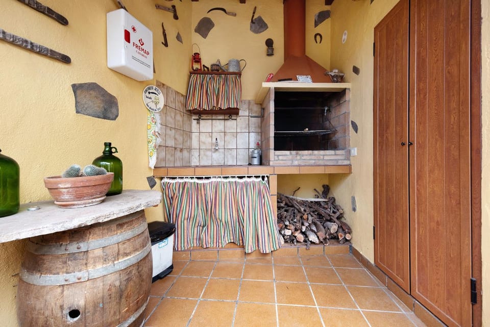 La Casita Canaria y Lagar House in Canary Islands