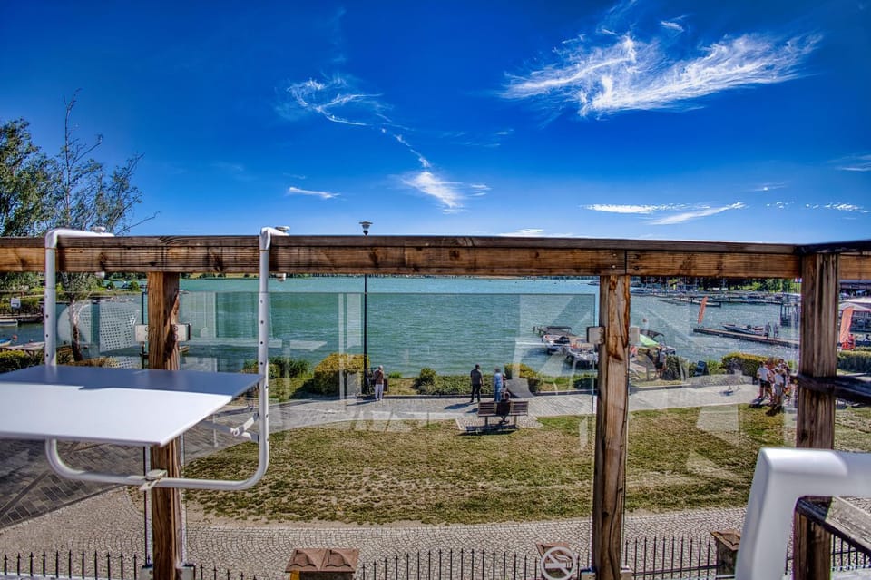 Day, Natural landscape, View (from property/room), Balcony/Terrace, Lake view