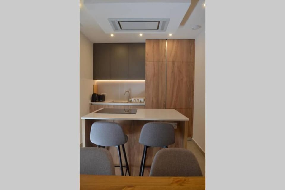 2BR Apartment Sliema, Beach & Parking Apartment in Sliema