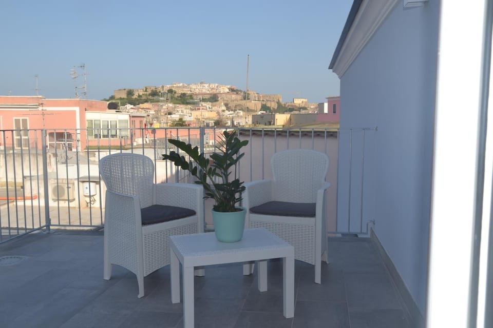 Balcony/Terrace, City view