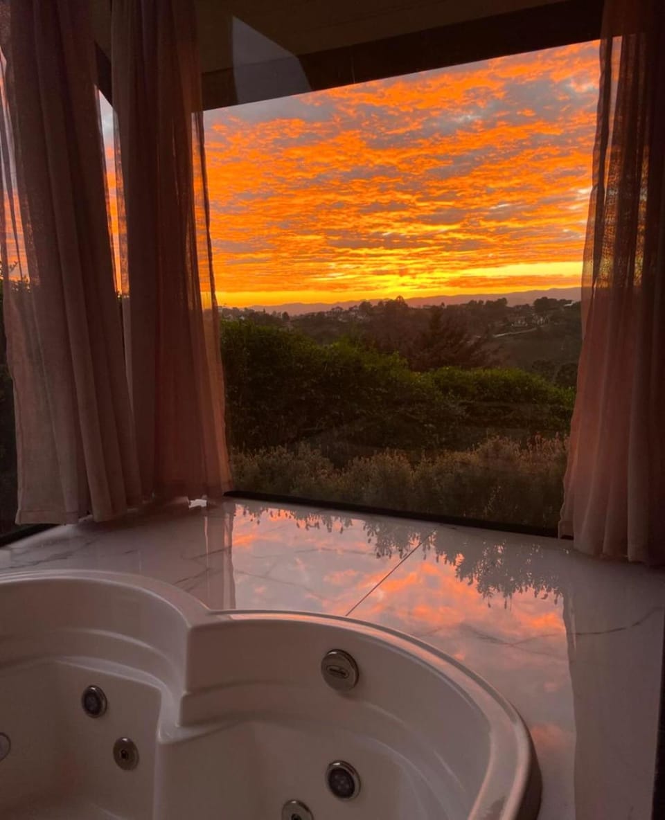 Natural landscape, Hot Tub, Sunrise, Bath