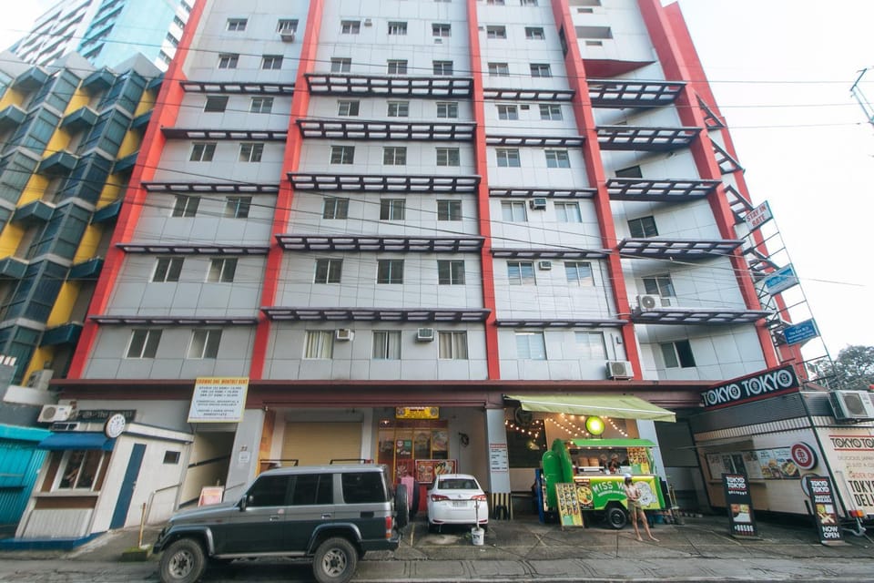 Property building, Neighbourhood, Location