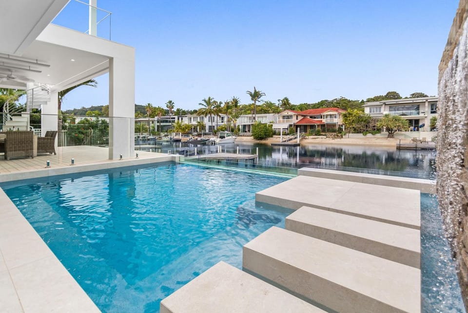 Key Court 17 House in Noosa Heads