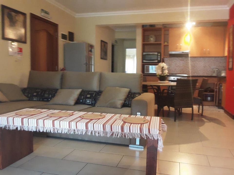 Living room, Lounge or bar
