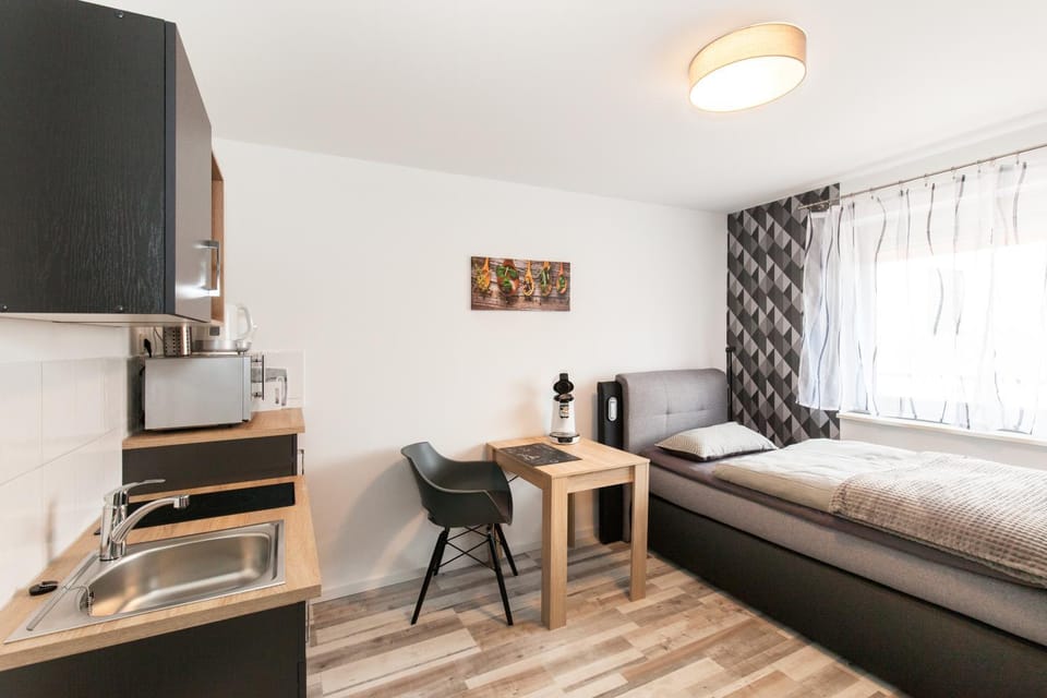 Photo of the whole room, Dining area