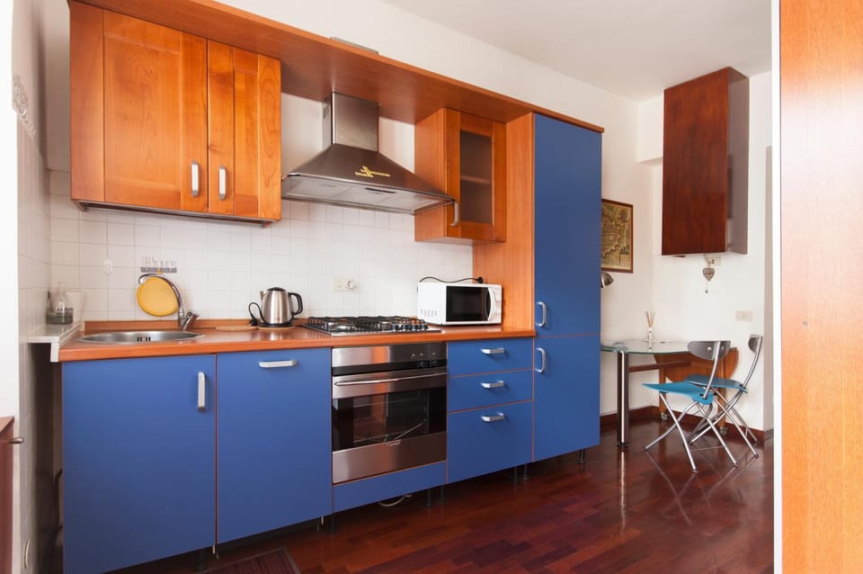 De Angeli Cozy Apartment- Youhosty Apartment in Milan