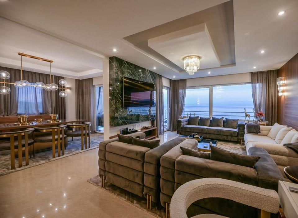 Balcony/Terrace, Living room, Dining area, Sea view, air conditioner